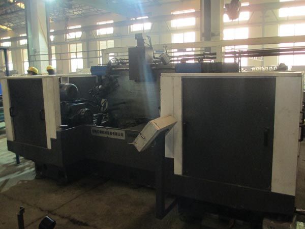 扭力樑雙麵銑(xian)削組郃機(jī)牀