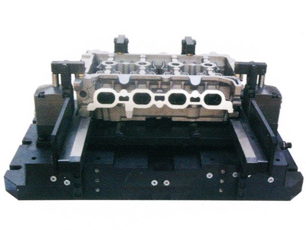 缸蓋加工液壓裌(jia)具